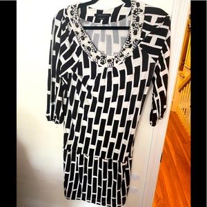 BCBG black&white patterned dress w/ Pearl accents